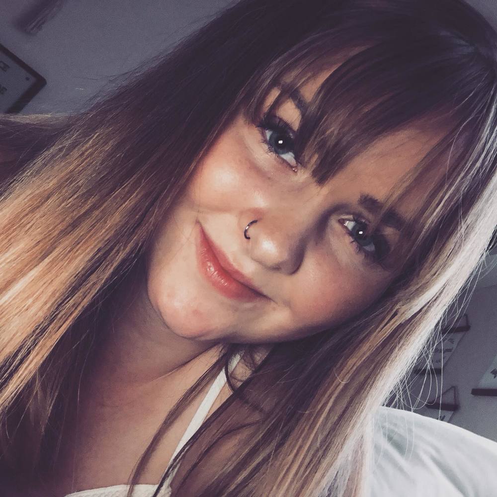 Meet your Posher, Anne marie